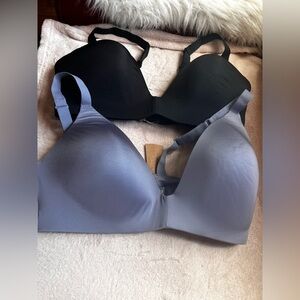 Skims  wireless lightly lined Bra Set - slate and onyx colors size 40DD